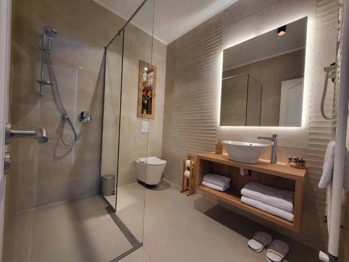Hotel Excellence Bucureşti Eksteriør bilde